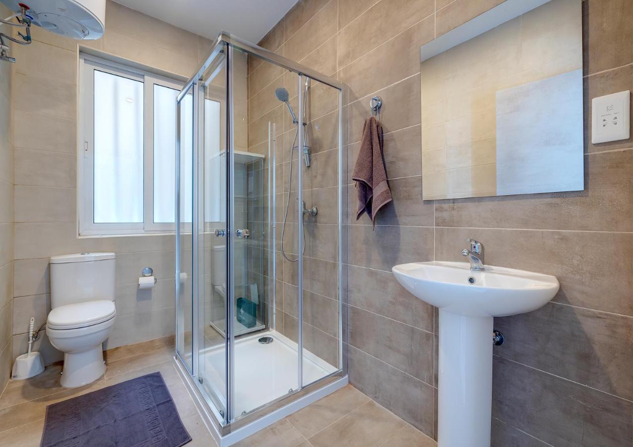 Modern Family Holiday Retreat In Gzira Sliema Exterior foto