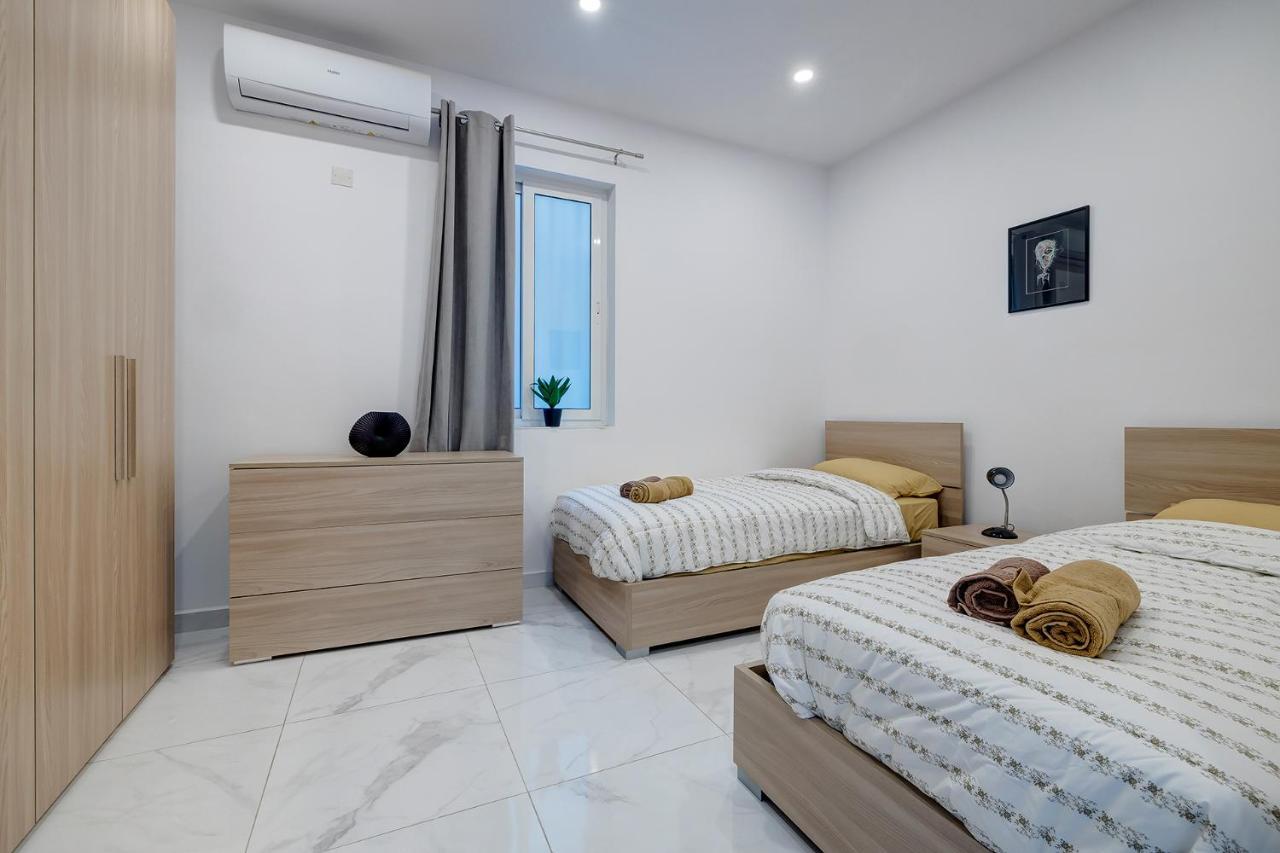 Modern Family Holiday Retreat In Gzira Sliema Exterior foto